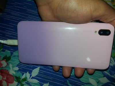 vivo y17 pata approved. 8.256gb . . all ok sit thora tota hoya hai