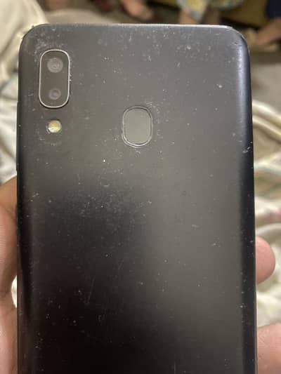 Whatapp number 03207100852