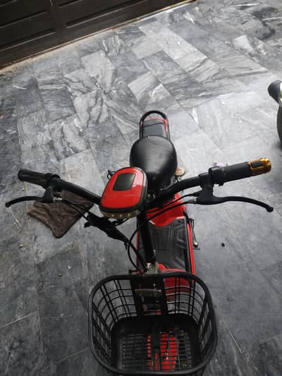Electric scooty for sale