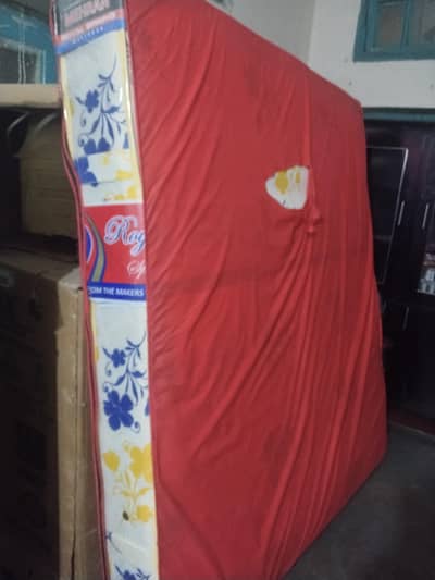 mehran foam mattress Hy spring Wala bilkul Naya