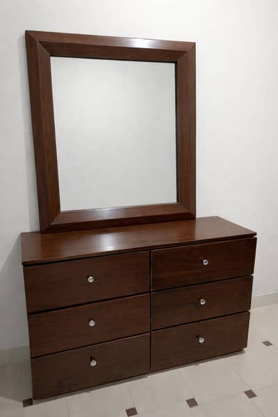 Dressing Table with 6 Drawers