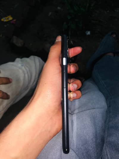 Google pixel 4xl condition all ok but body damage
