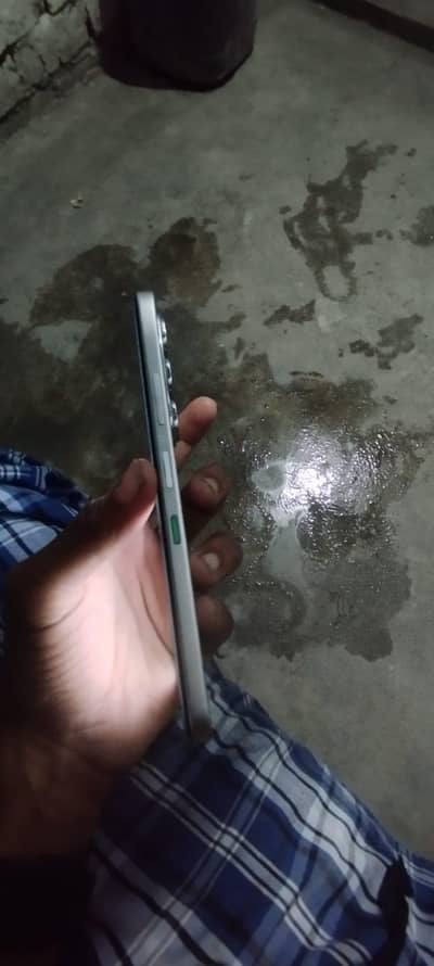 selling the mobile phone