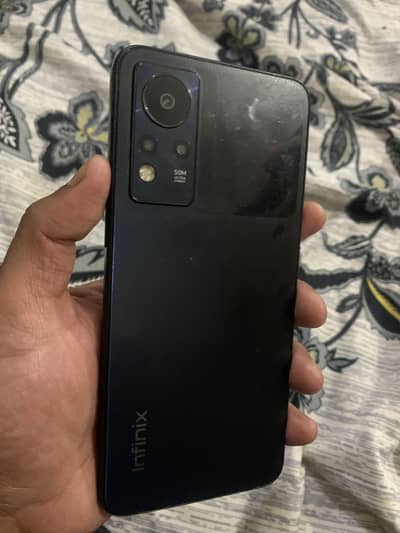 Box nai ha isky sath