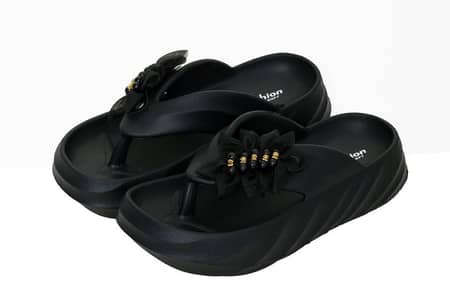 Black Floral Eva Thong Sandel for women