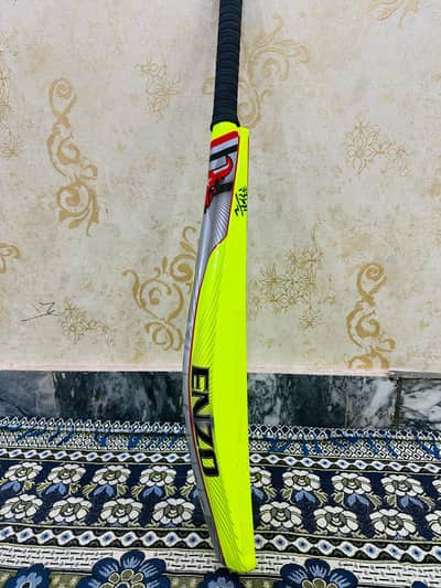 Matador Enzo 45 Fiber Cricket Bat