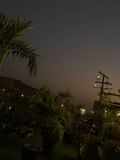 need female gro and male order taker