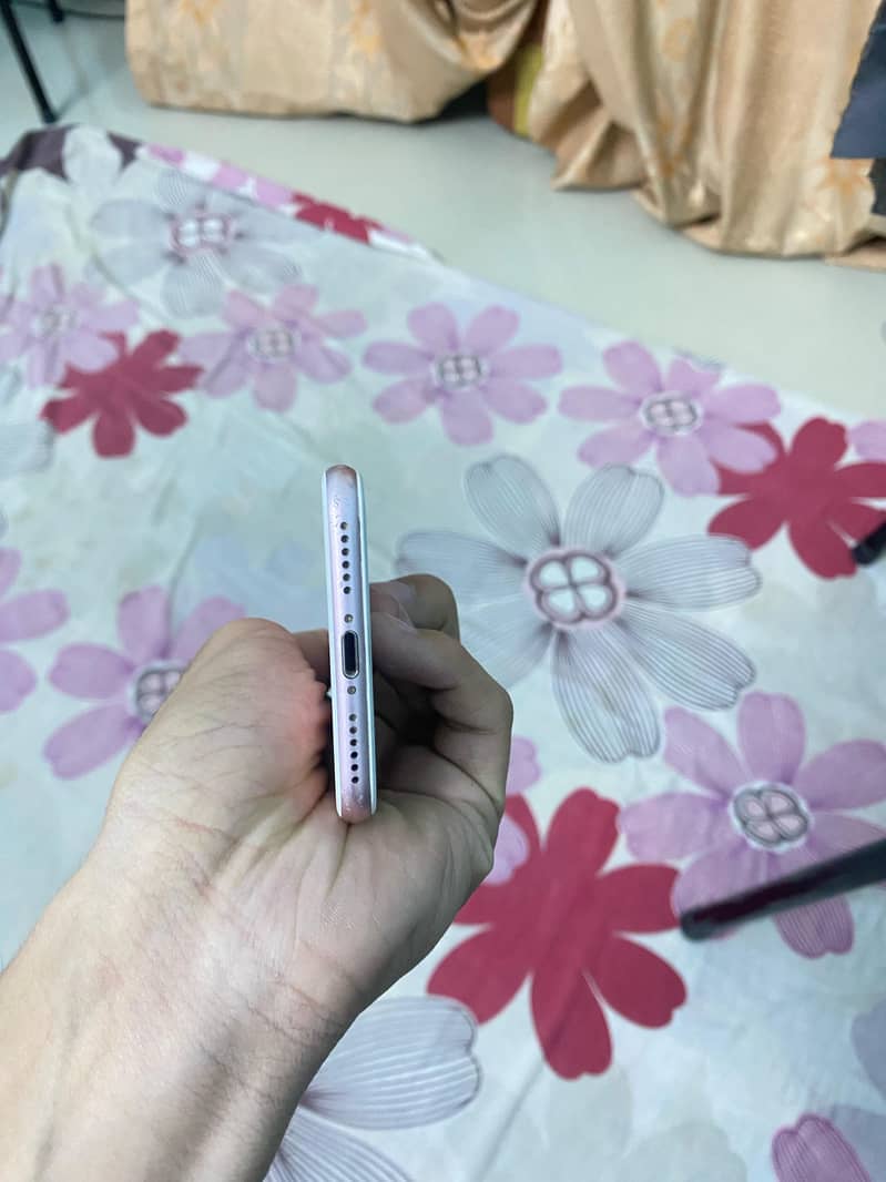 Iphone 7 urgent sell 3