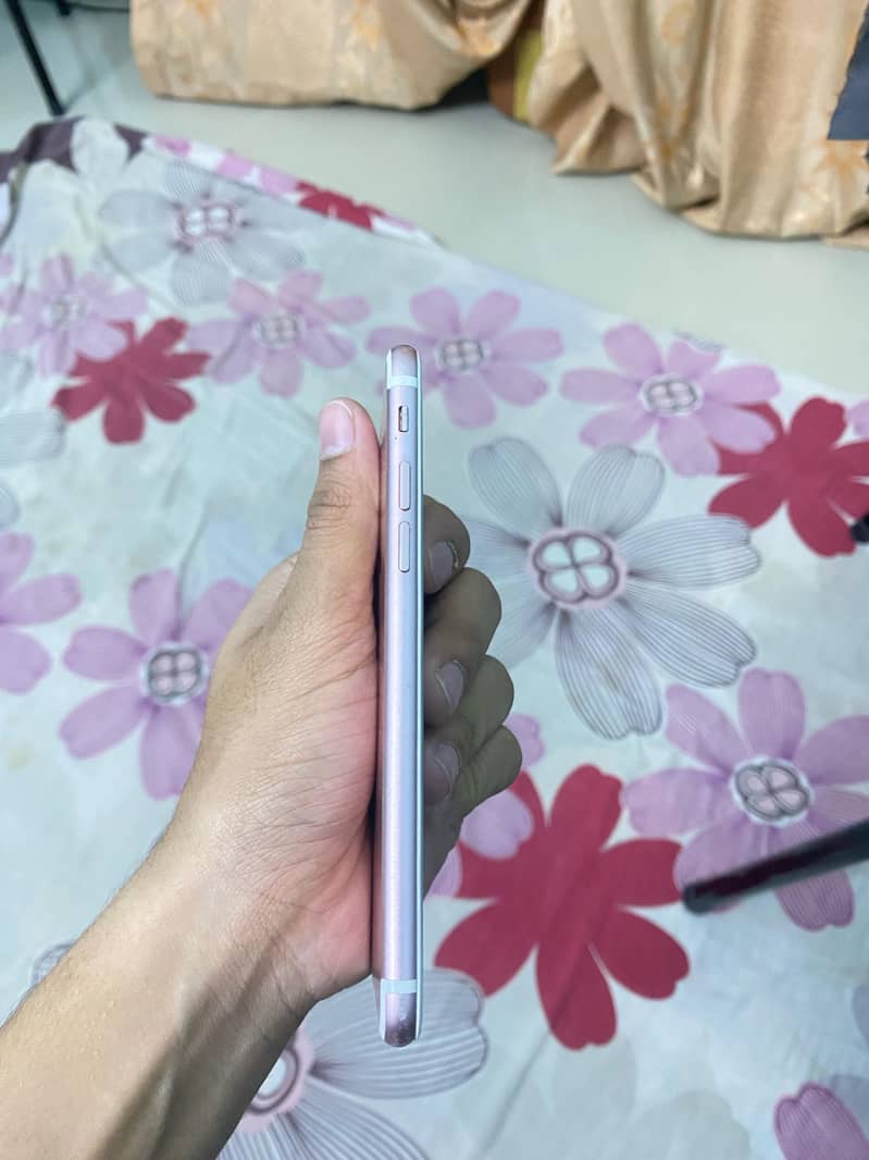 Iphone 7 urgent sell 4
