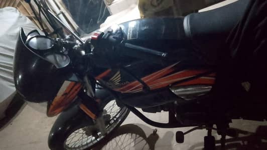 i am selling Honda prider 100 cc 2017 for sell