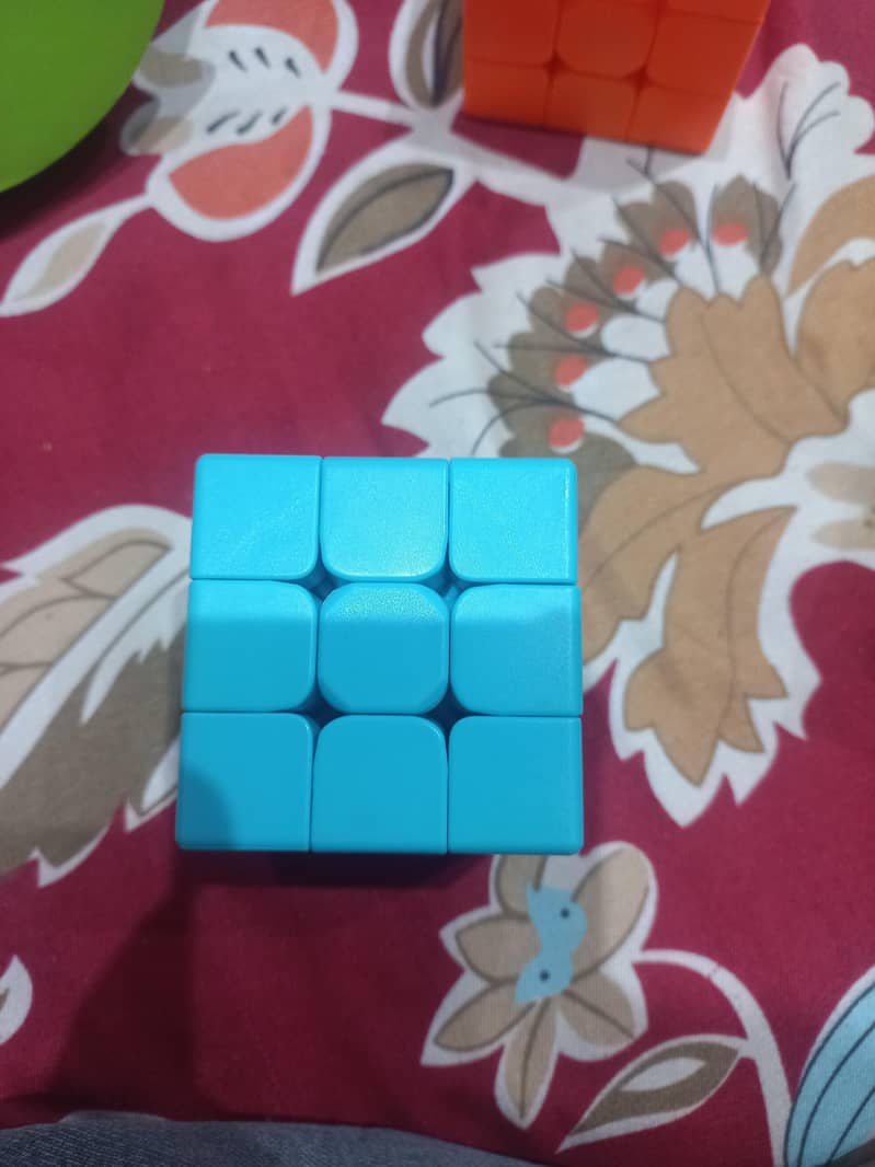 Robic cubes 3