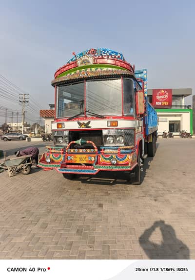 HINO 70D 10 wheeler truck