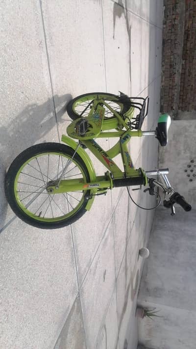kids cycle in adequate condition like new