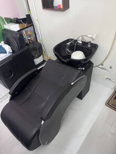 Hair Washing Unit