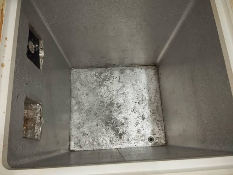 waves deep freezer 6