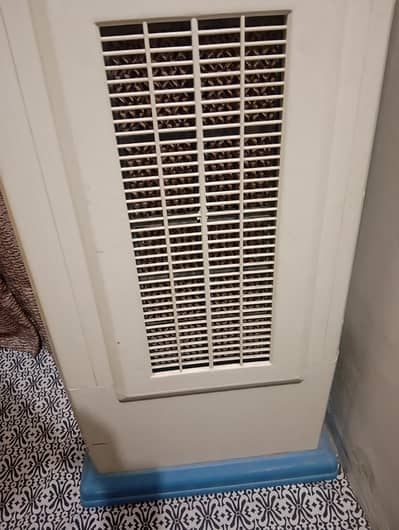 air cooler of universal company 10/9 condition