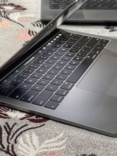 Macbook Pro 2019 13 Inch