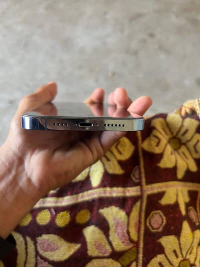 I phone 13 pro max factory unlock 256gb