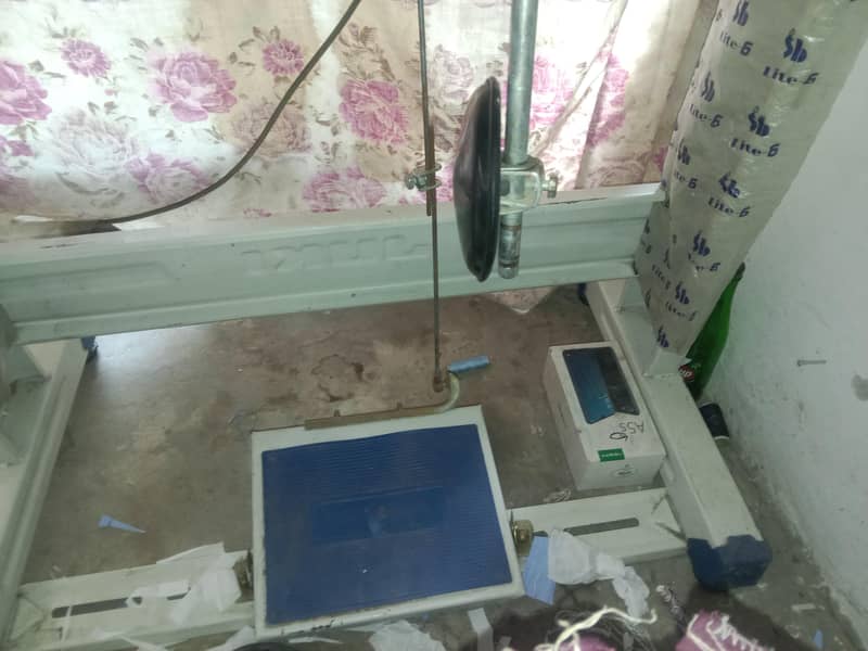 singer sewing machine 11