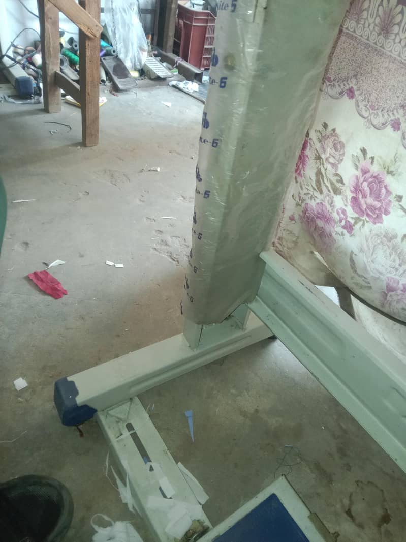 singer sewing machine 12