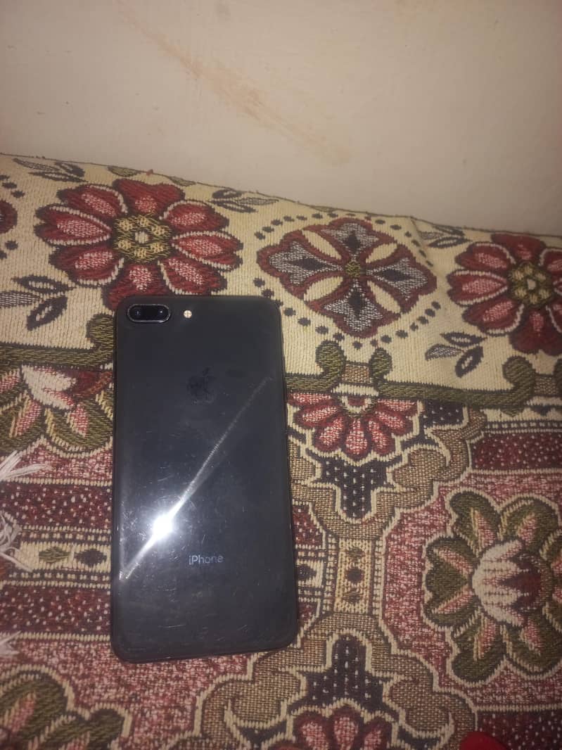 IPHONE 8 PLUS 0