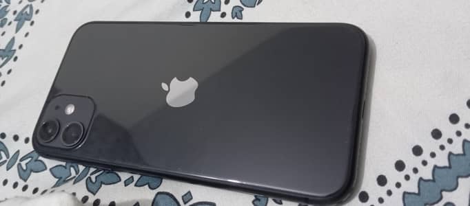 1 hand Used iPhone 11 for Sale 86% Battery life