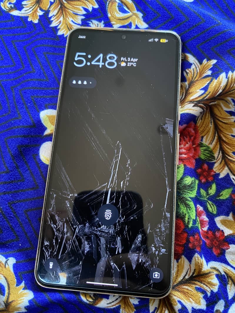 Goggle pixel 8 pro 1