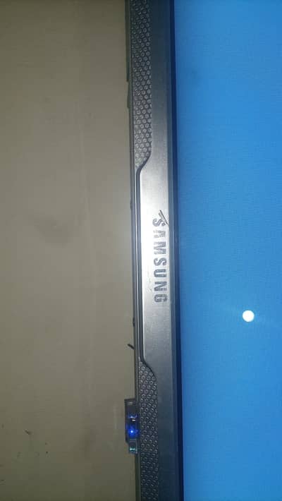 Samsung 32" LED Android (03095656661)