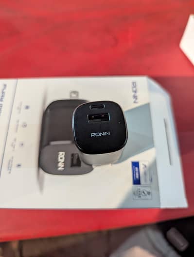 RONIN Fury Max R-6045 Charger