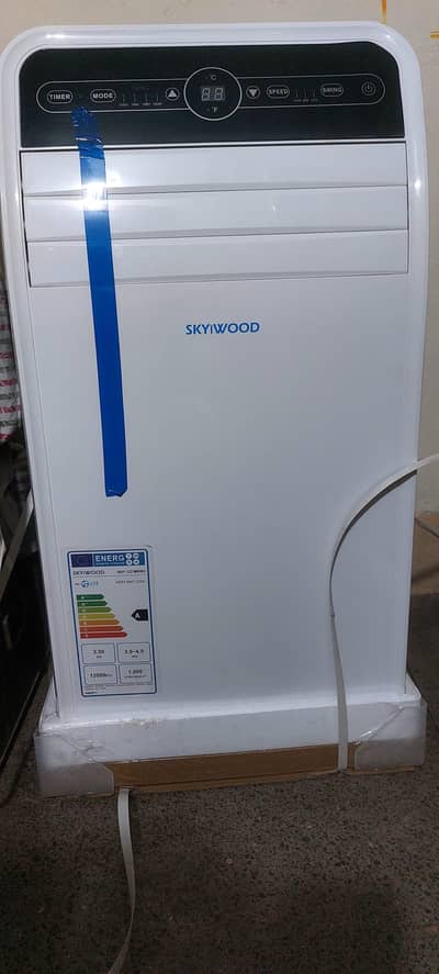 Brand New 1 Ton Portable Air Conditioner Skywood