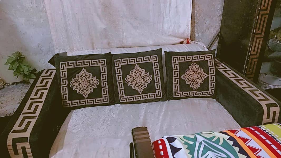 3 sofas condition like new 2