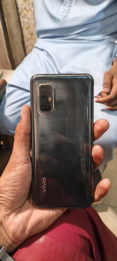 Vivo V17