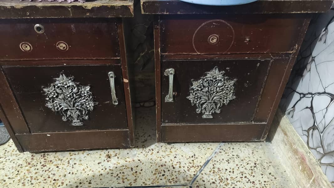 2 Side Table urgent 1