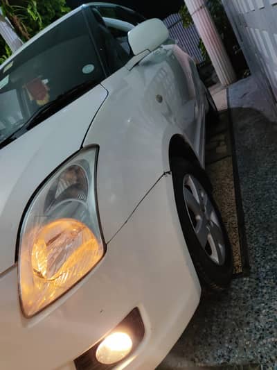 Suzuki Swift Total Genuine 2011