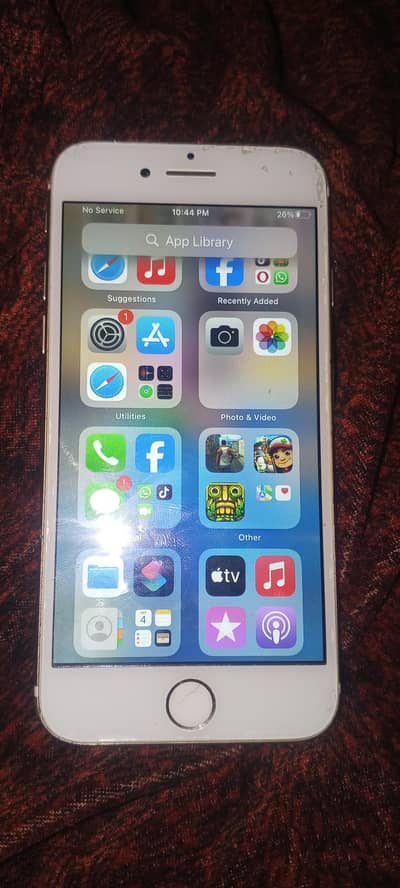 i phone 7 32gb  only front camera issue ok.    battery  health 99