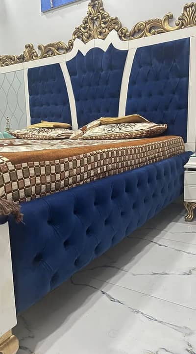 2.5 lakh lust condition bed set