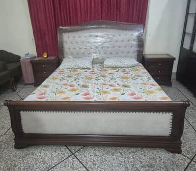 Walnut Wood bed