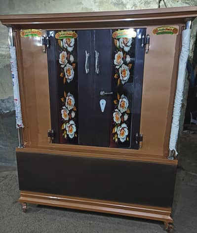 Iton Wardrobe Iron Almari Petta Petti