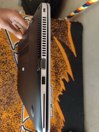 Hp laptop cori5 7th generation