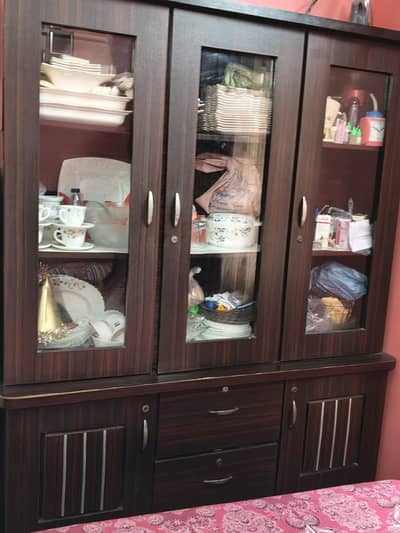 showcase 5th floor dehli colony