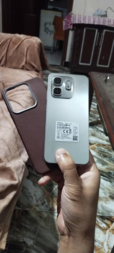 Infinix hot 50i 10/9 condition 6+6 128 box he