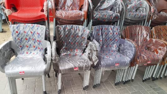 CAFE'S OUTDOOR RESTAURANT PLASTIC CHAIRS TABLE SET AVAILABLE FOR SALE