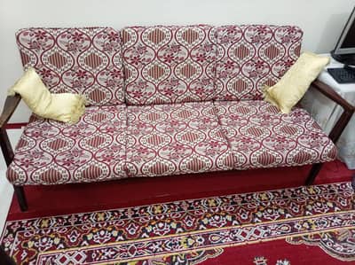 5 seater sofa for  urgent sale