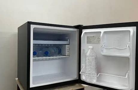 Mini fridge