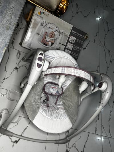 Premium Mastela Deluxe Portable Baby Swing | Like New | For Sale