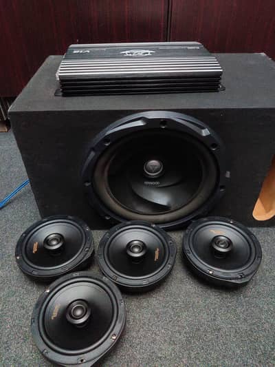Kenwood woofer and amplifier with 4 speakers