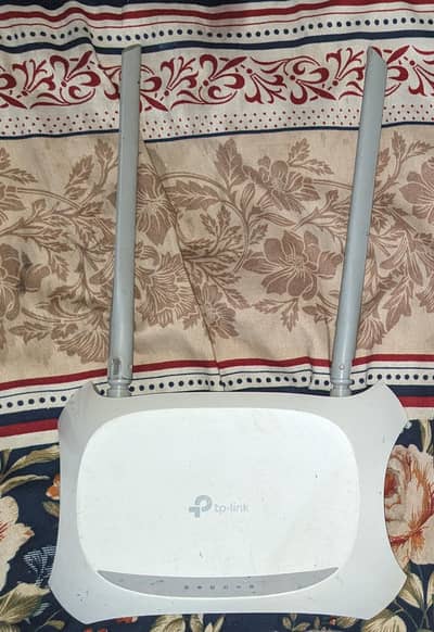 TP-Link Router available