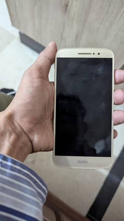 Motorola XT1