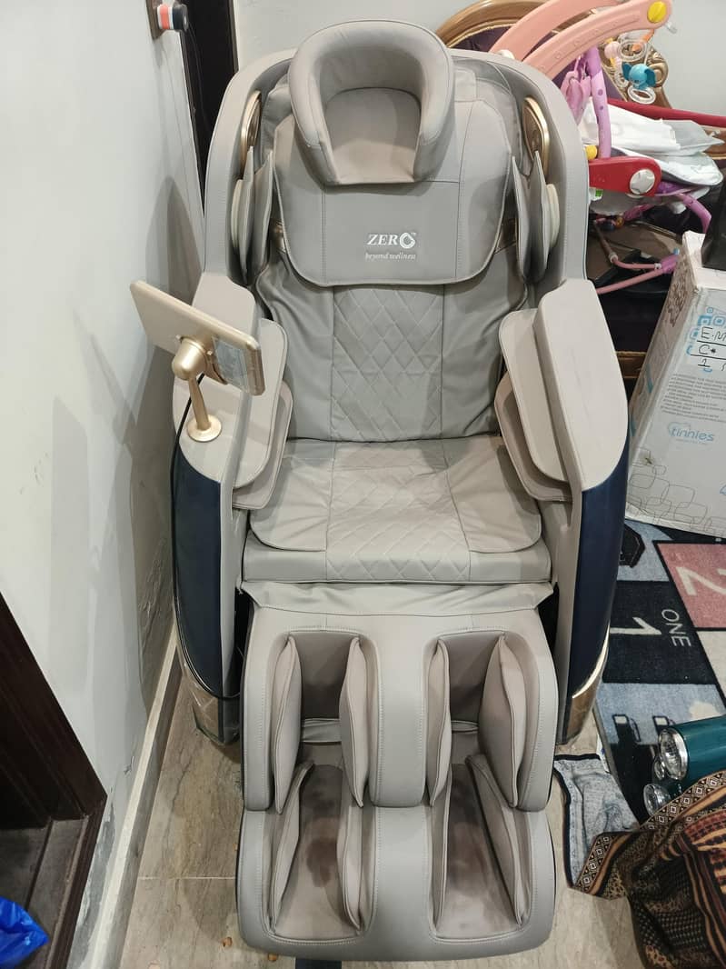 ZERO Messaging Chair 1