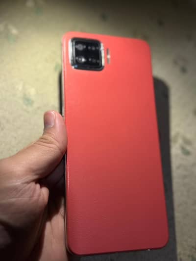 Oppo F17 Ram 8/128 Rom box phatt gaya ha is ka bus mobile ha